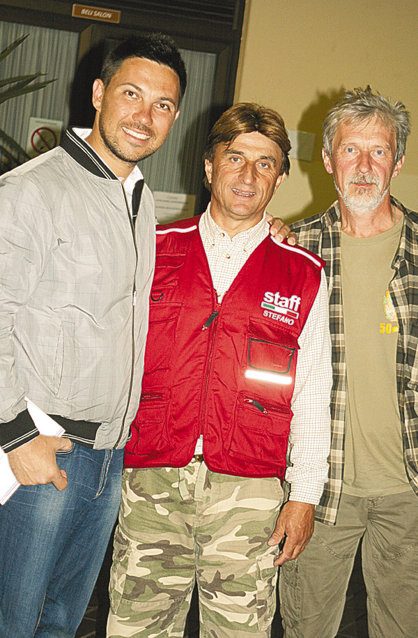 Изображение М. Ненковски и автор с чемпионом мира Стефано Пианижиани
Фото автора 