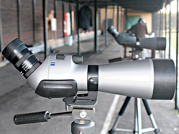 Изображение На стрельбище хорошая труба экономит много сил и времени. ФОТО: АНТОН ЖУРАВКОВ