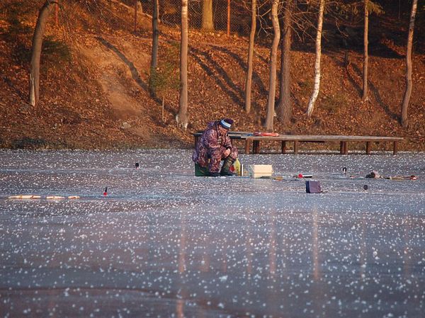 Изображение За щукой на тонкий лед. Фото: Андрей Яншевский.
